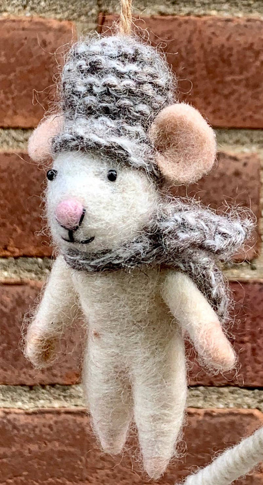 Mouse knit Ornament