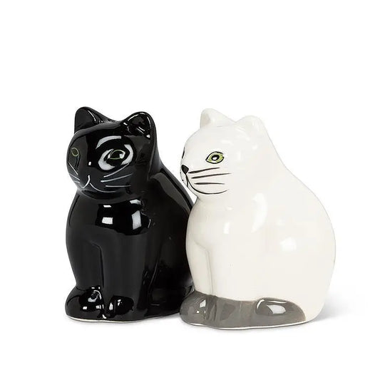 Sitting Cat Salt and Pepper