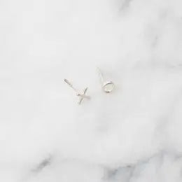 XO Stud Earrings