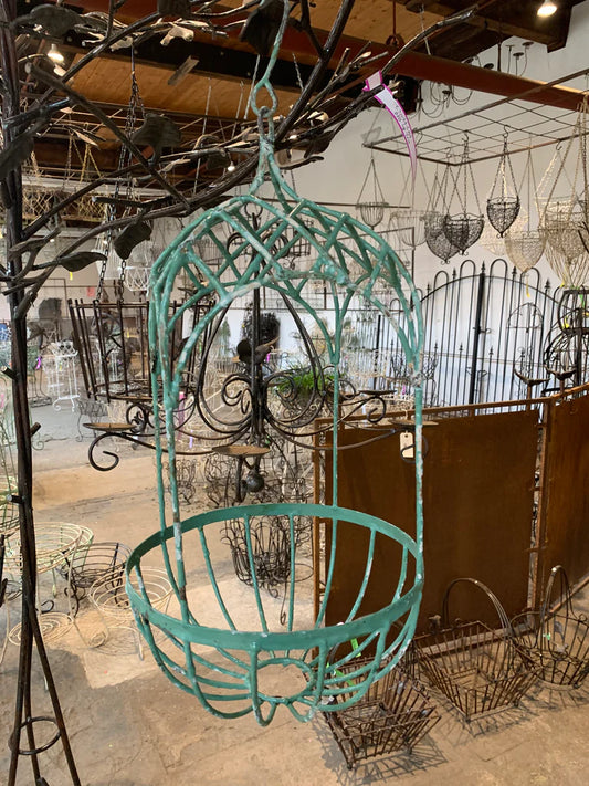 Lattice Top Hanging Basket