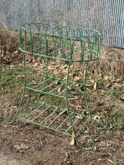 Oval Fern Stand, pale green