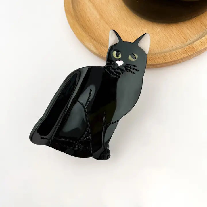 Sitting Cat Hair Claw