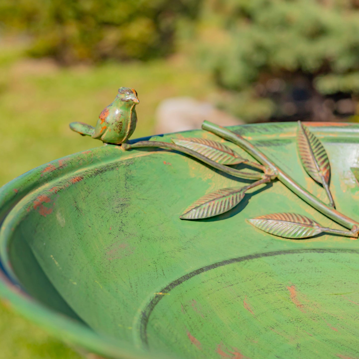 "Two Birds" Iron Birdbath - 3 Color Options