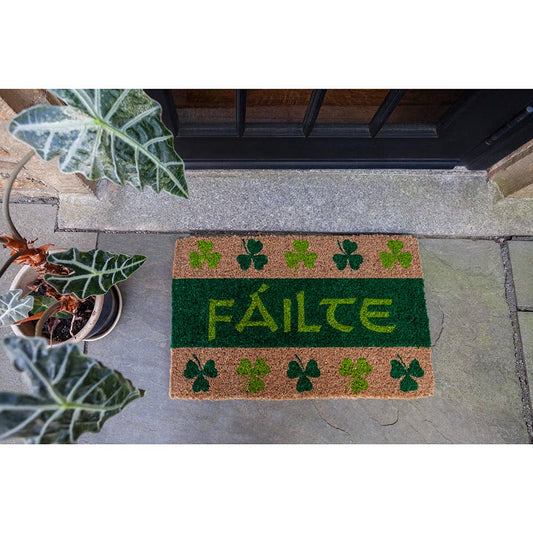 Fáilte Handwoven Coconut Fiber Doormat