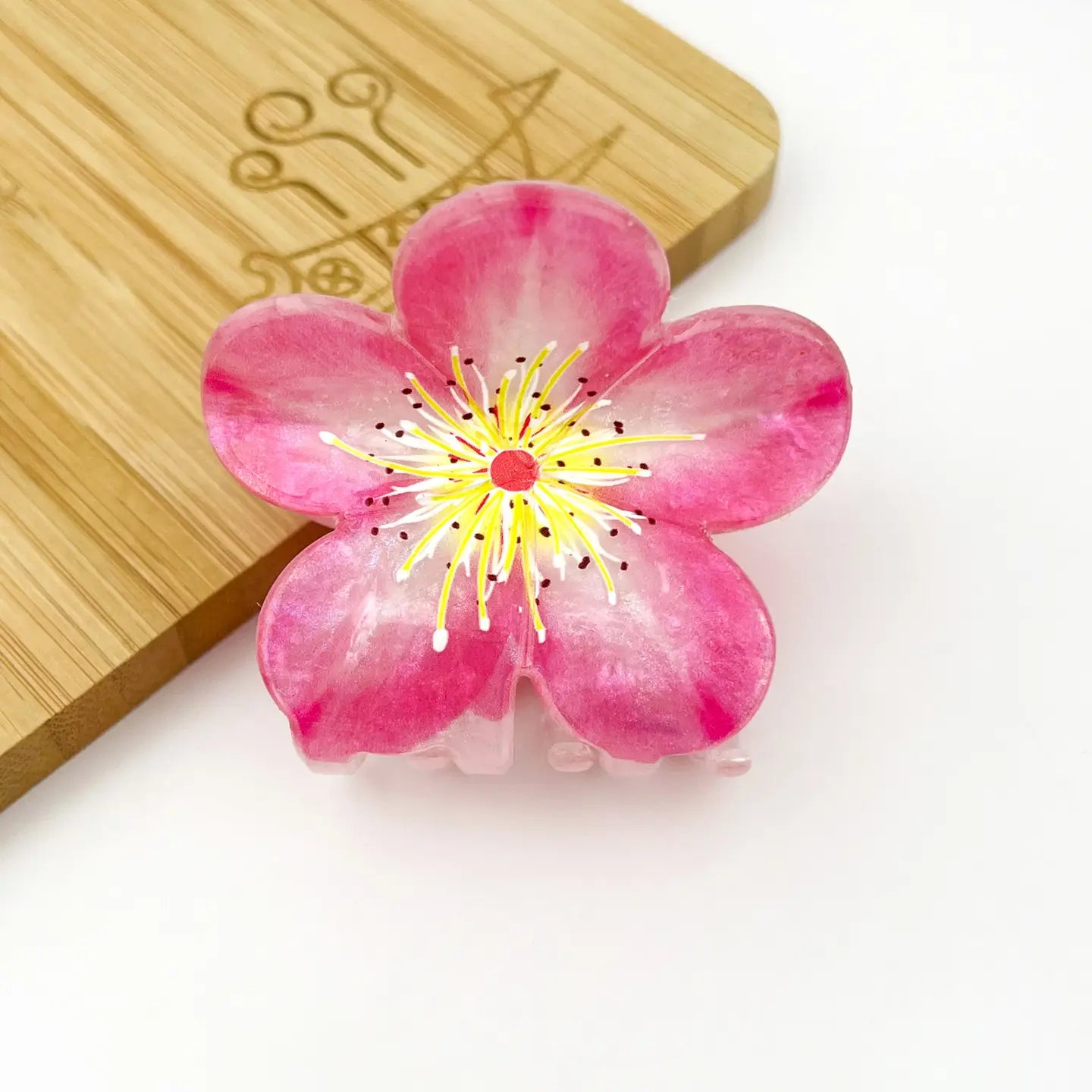 Plum Blossom Hair Claw, clip