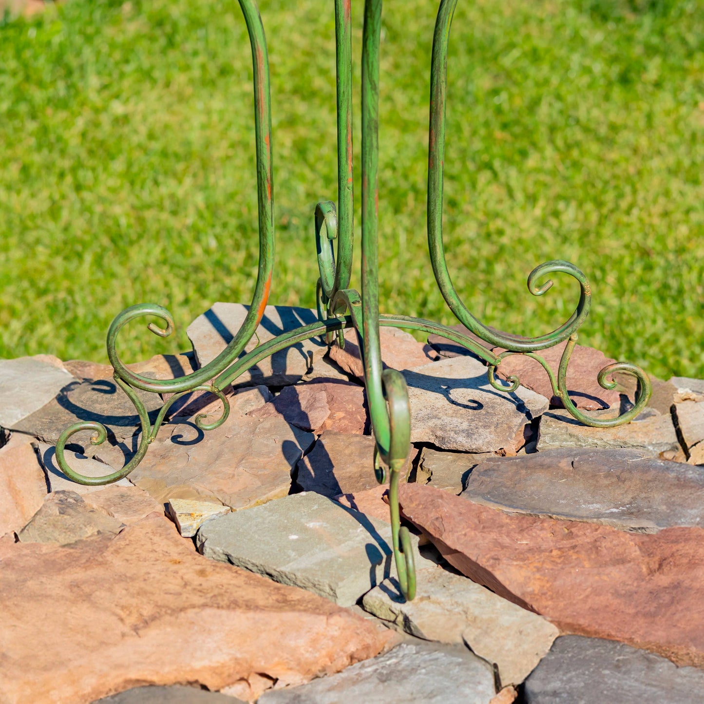 "Two Birds" Iron Birdbath - 3 Color Options