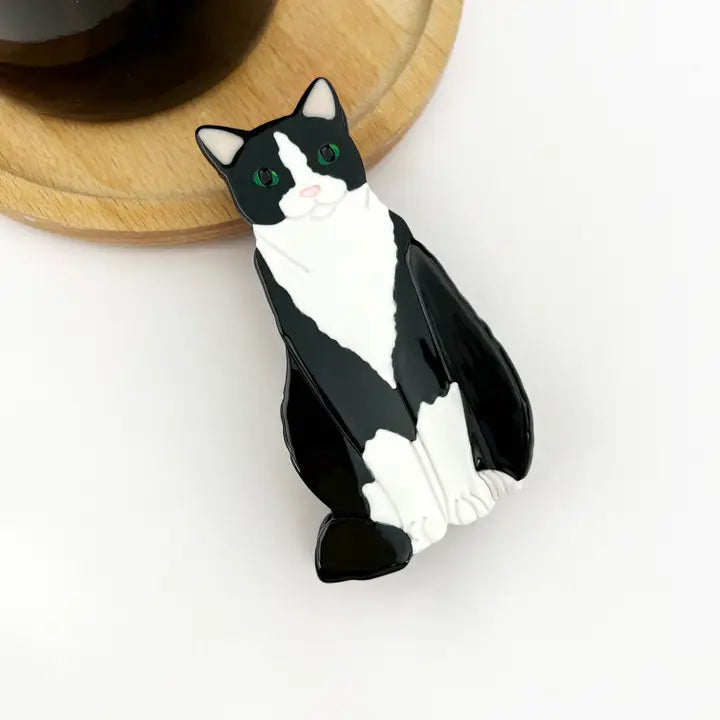 Sitting Cat Hair Claw