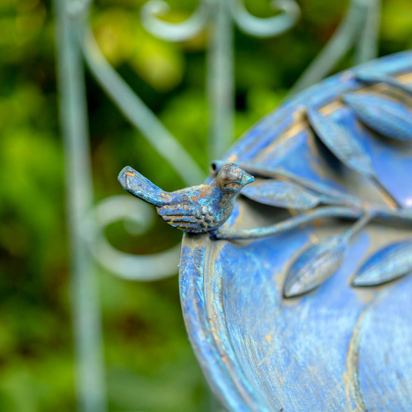 "Two Birds" Iron Birdbath - 3 Color Options