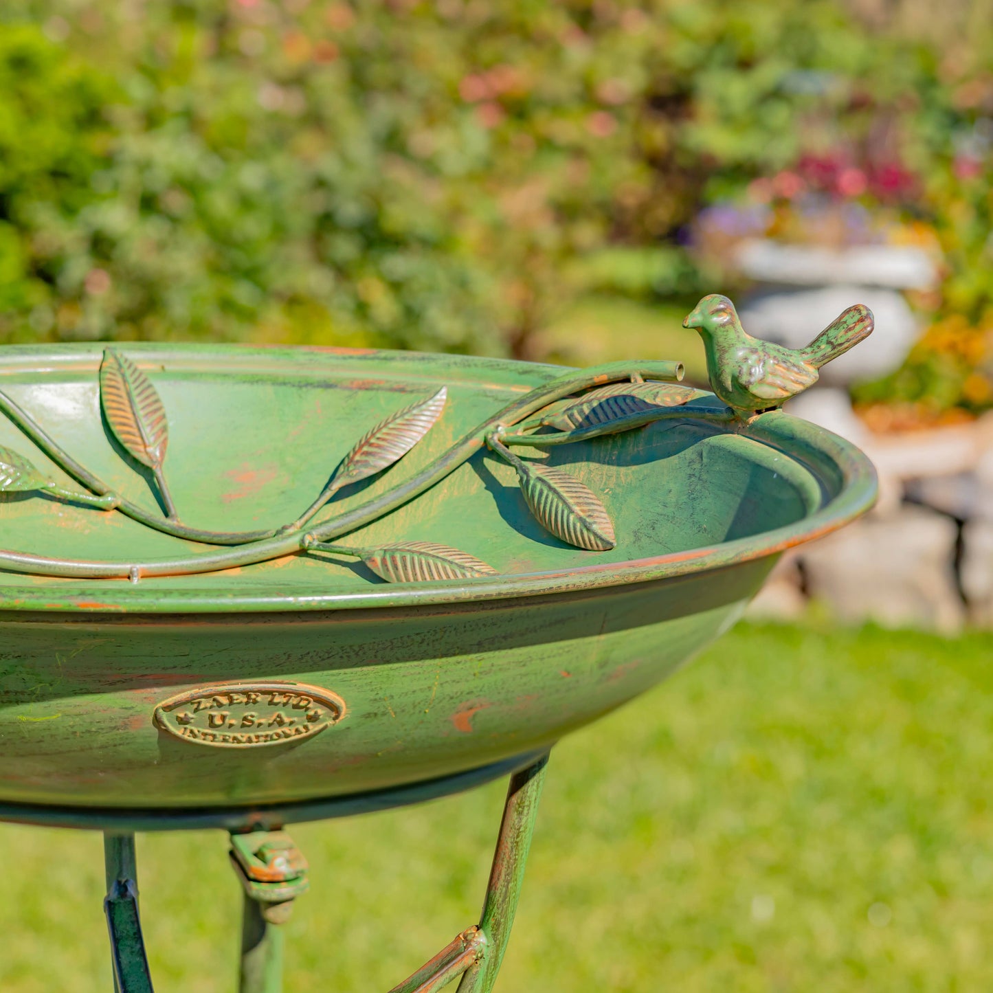 "Two Birds" Iron Birdbath - 3 Color Options